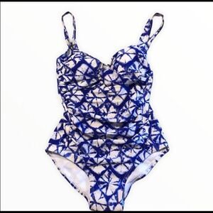 Shore Shapes Size 6 NWT Simply Slimmer Bathing Suit Blue & white